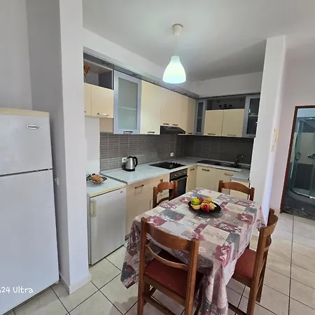 Seaside Partial Seaview * Vlora