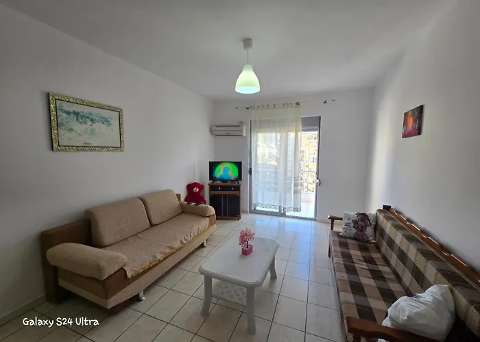 Apartment Seaside Partial Seaview *