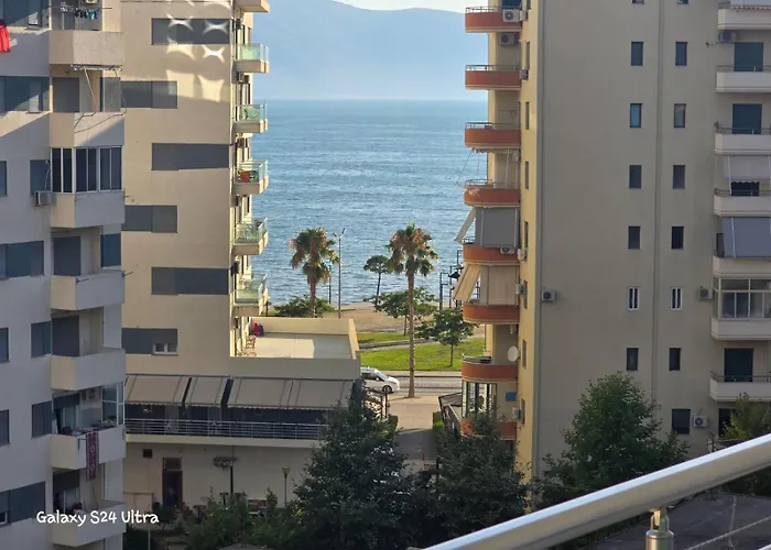Seaside Partial Seaview Apartment